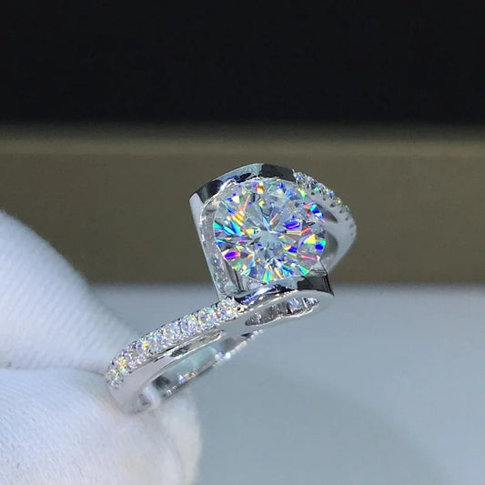 Luckacco New 925 Sterling Silver Ring 2 Carat Zircon Simulation CZ Ring, A Wedding Gift For Women'S Charm Jewelry