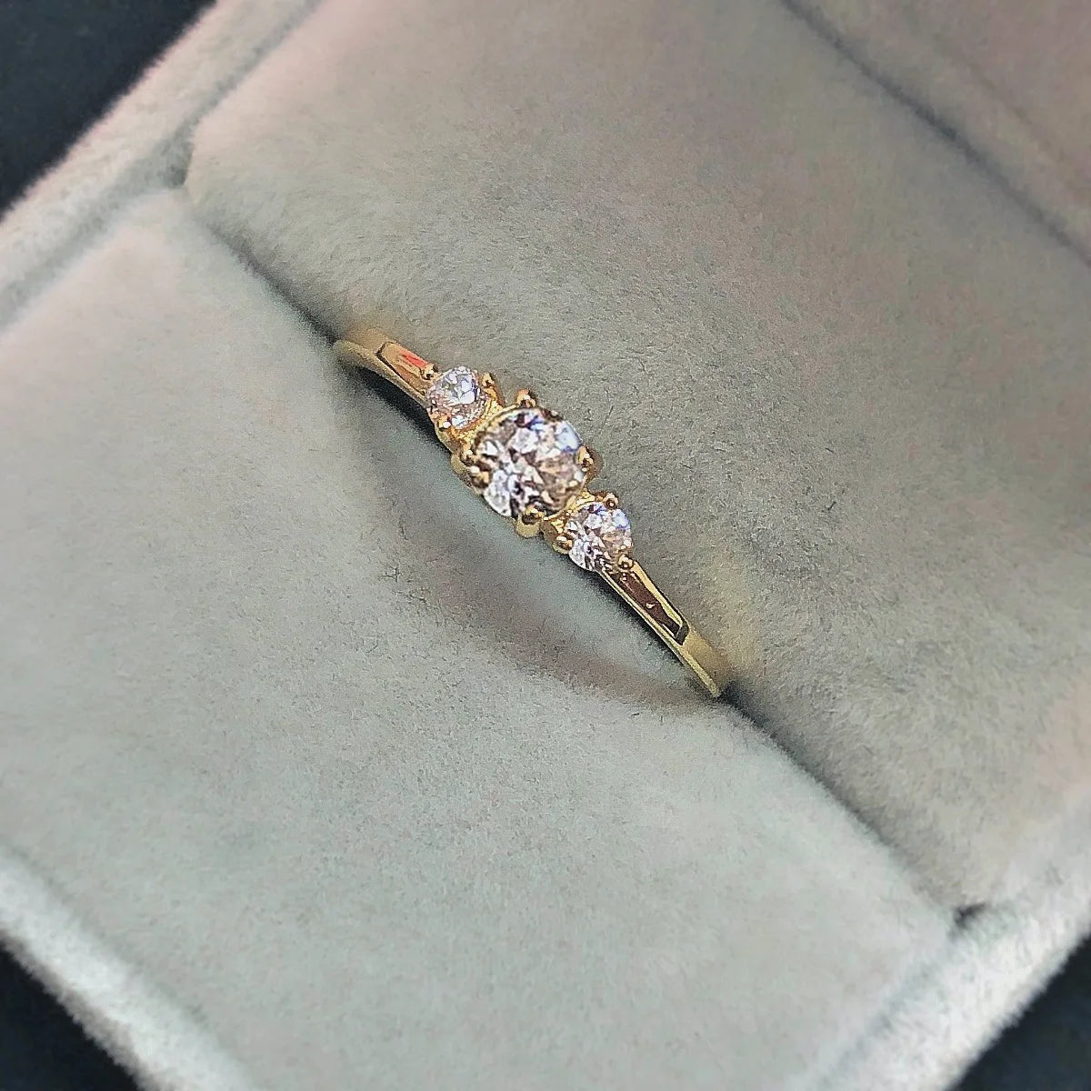 luckacco zhouyang slim wedding dainty rings for women delicate cubic zirconia light gold color proposal finger gift fashion jewelry r872