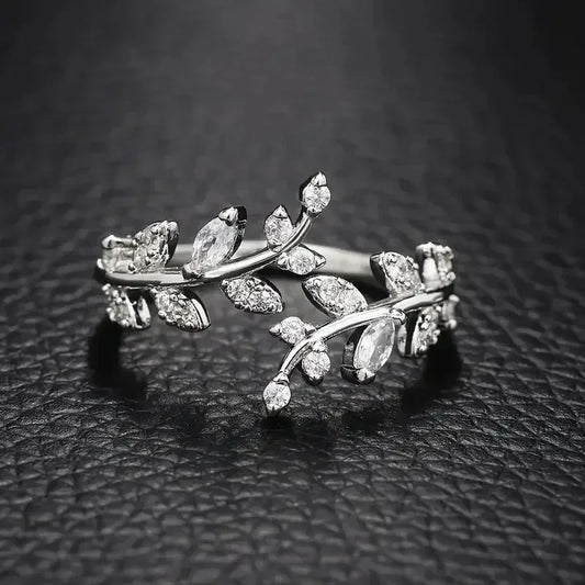 Luckacco Mandala Flower Exquisite Black and White Ring for Women Personality Metal Punk Party Finger Ring Fashion Jewelry Accessories