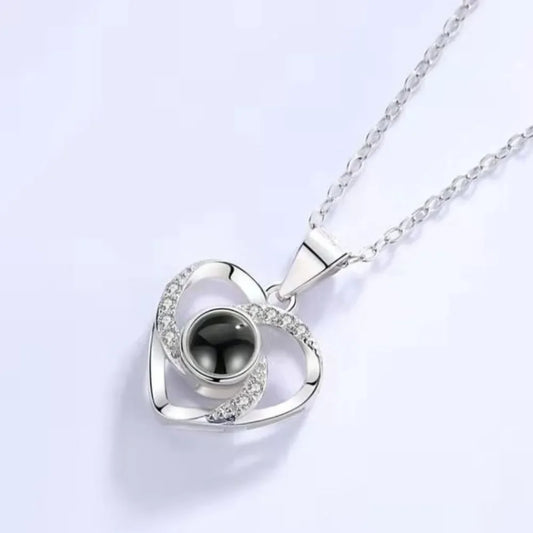 Luckacco Valentine's Day Gift Projection 100 Languages Necklace Simple Heart Shaped Projection Necklace Birthday Lover Family Memory Gift