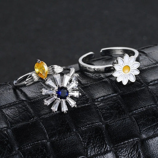 Luckacco Titanium Stainless Steel Ring For Women Rotate Rotating Anxiety Fidget Adjustable Rings Silver Color Jewelry Lovely Flower Bee