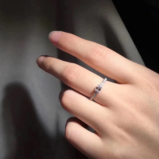 Luckacco daily picks Gorgeous Low-key Women Wedding Ring with Crystal Cubic Zirconia Exquisite Thin Band Female Finger-rings Statement Jewelry