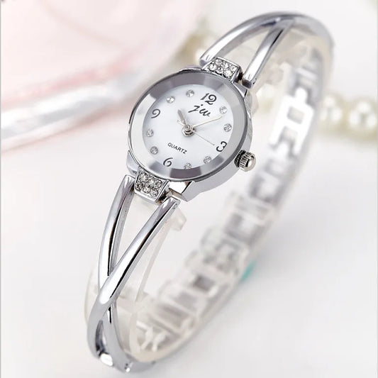 Luckacco New Trendy Women Bracelet Watch Mujer Relojes Small Dial Quartz Leisure Popular Wristwatch Hour Female Elegant Watches