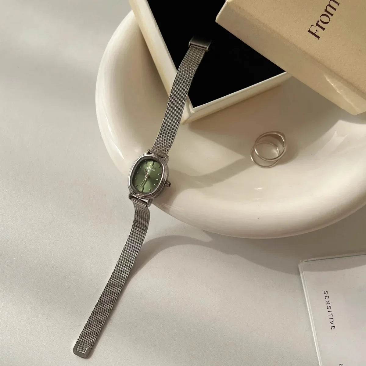 luckacco simple brand women watch small oval dial green ladies wristwatches luxury girl gift watch  relojes para mujer