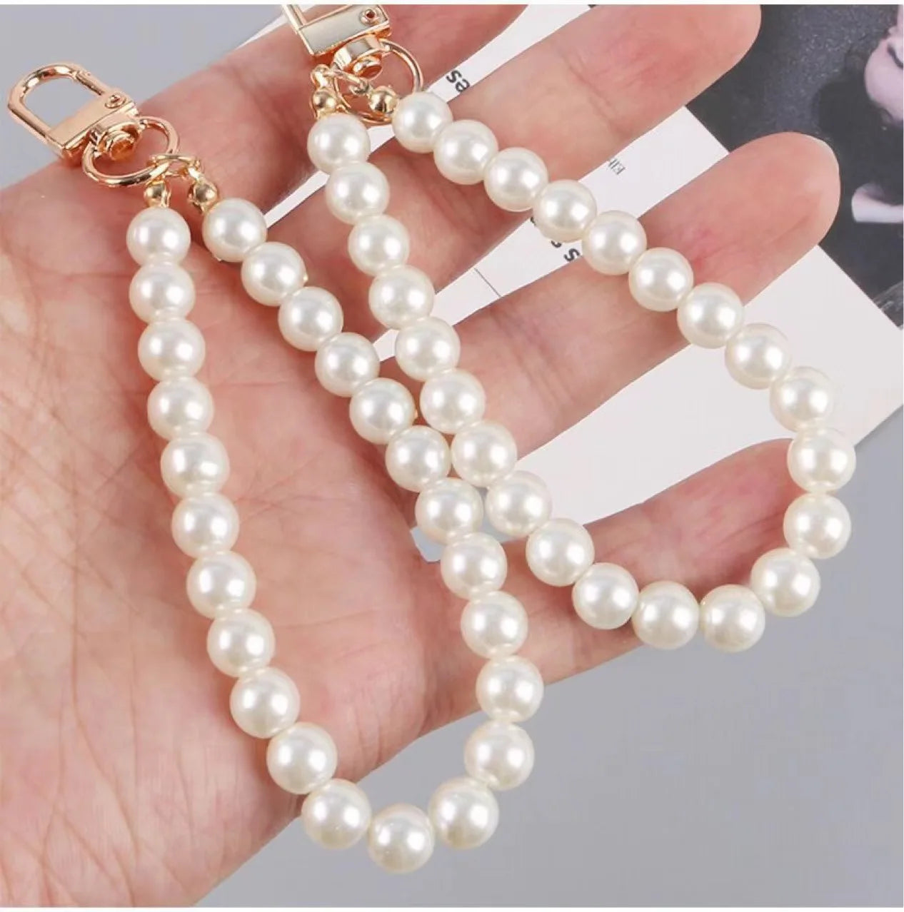 luckacco picks cute pearl keychain for women girls shiny pearl bead shell phone bag backpack charm accessory car key key chain pendant
