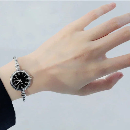 Luckacco Women Watches Small Gold Bangle Bracelet Watch Stainless Steel Retro Ladies Quartz Wristwatch Fashion Casual Thin Chain Watches