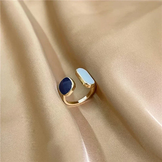 Luckacco Mandala Flower Exquisite Black and White Ring for Women Personality Metal Punk Party Finger Ring Fashion Jewelry Accessories