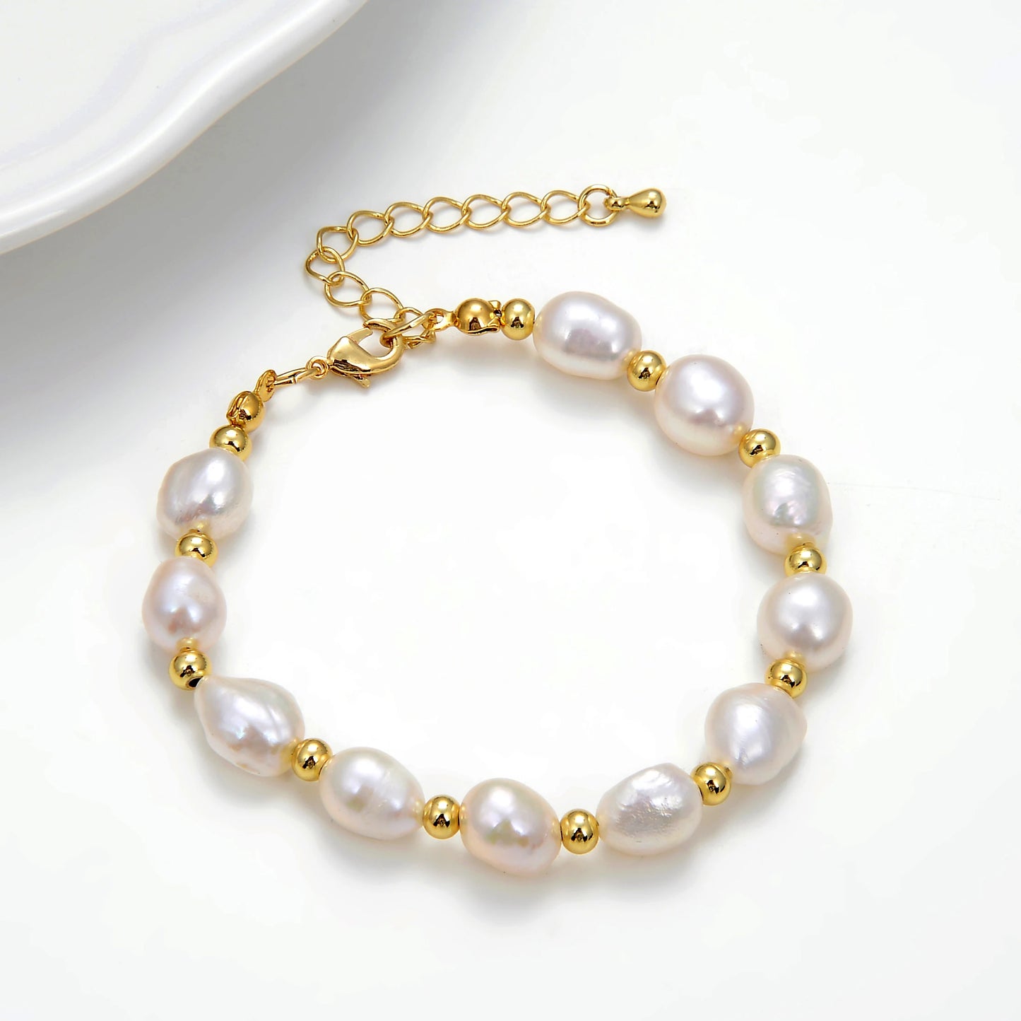 luckacco 2022 korea hot selling natural baroque pearl bracelet for women fashion simple white freshwater pearl bracelet wedding jewelry