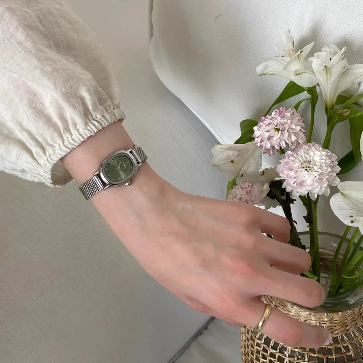 luckacco simple brand women watch small oval dial green ladies wristwatches luxury girl gift watch  relojes para mujer