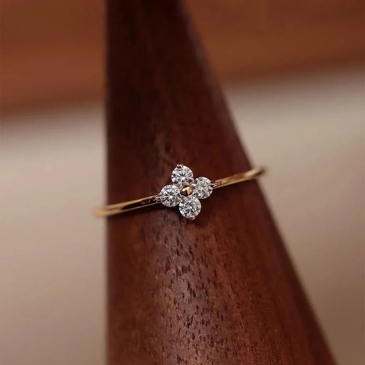Luckacco Fashion New Flower Stainless Steel Ring for Women Personalized Exquisite Crystal Ring Jewelry Accessories Exquisite Gift Jewelry