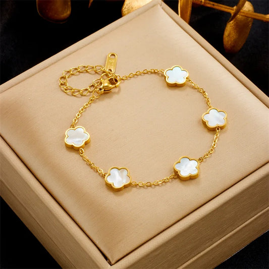 Luckacco Lucky Cute Colorful Five-Leaved Flower Stainless Steel Bracelets for Women Fashion Light Luxury Paty Jewelry Gifts