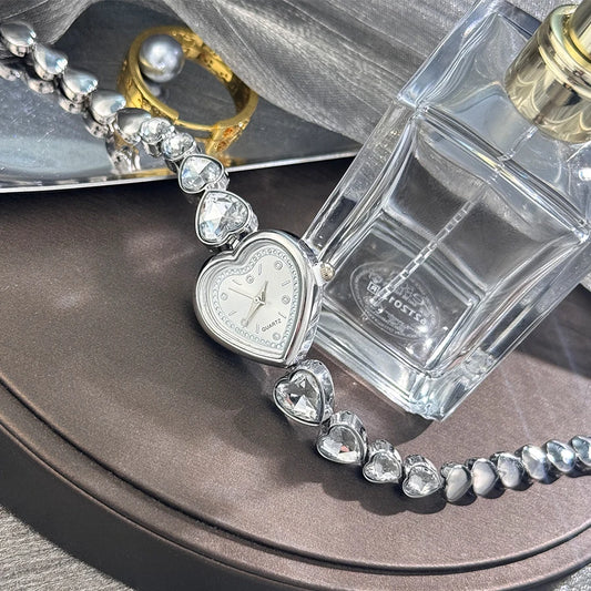 Luckacco Women's heart-alloy case Sparkly cute heart-shaped glass rhinestone bracelet Elegant stylish quartz watch