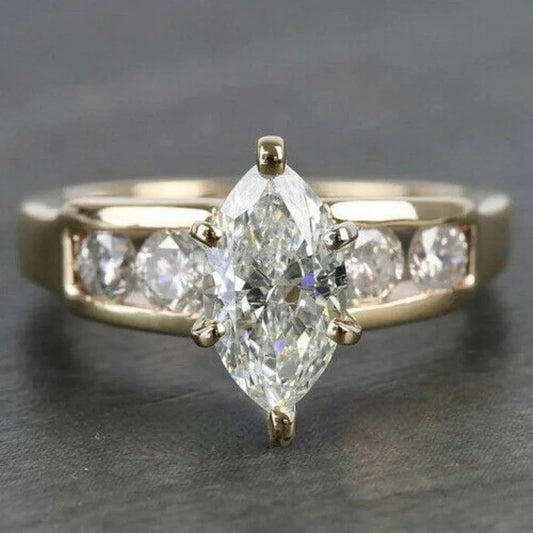 Luckacco New Retro Women Square Royal Princess Stylish Wedding Ladies Finger Ring  Pretty Gift Valentine's Surprise For Wife