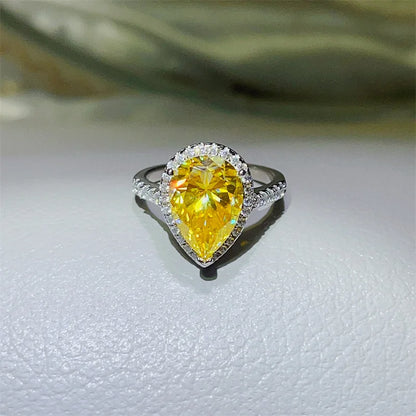Luckacco Luxury Pear Cut 5Ct Red Moissanite Diamond Ring 925 Sterling Silver Party Wedding Band Rings for Women Bridal Engagement Jewelry