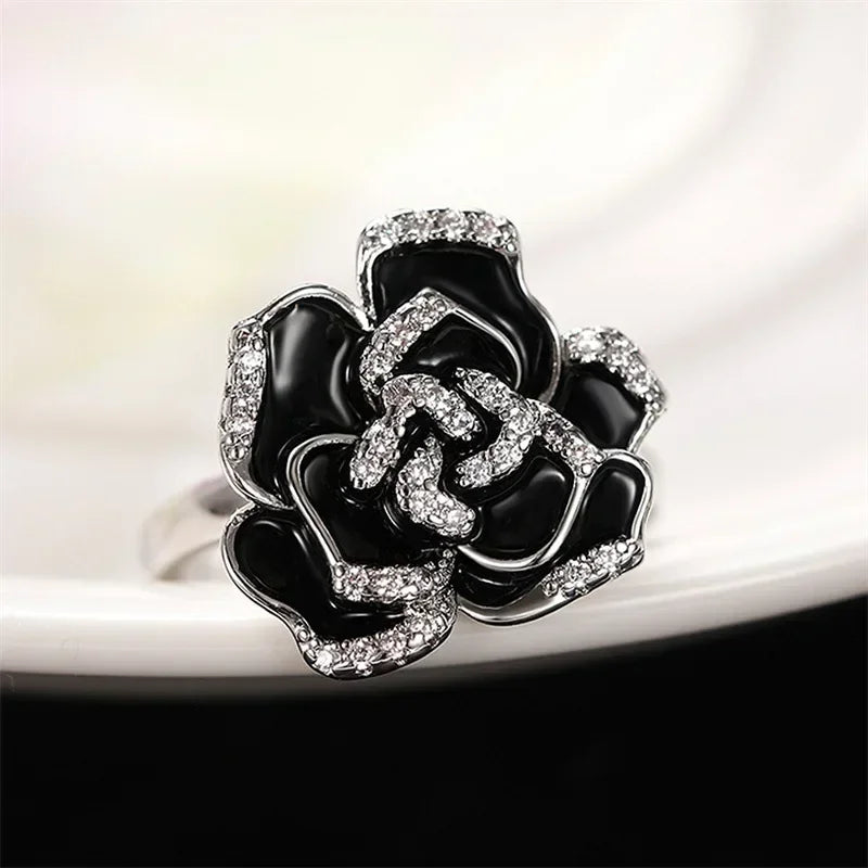 luckacco 2025 new black flower design ring women's anniversary gift, bridal bride with shiny zirconia elegant rhinestone accessories