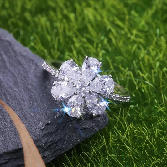 Luckacco Hot Sale Cocktail Party Ring Flower Cubic Zirconia  Valentine's Day Gift  Fashion Jewelry Luxury Rings for Women & Lover
