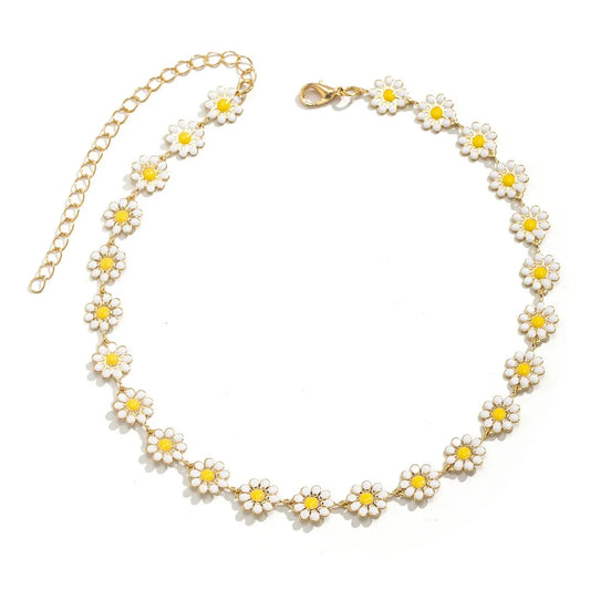 Luckacco Kpop Flower Daisy Clavicle Chain Necklace for Women Wed Summer Sweet Short Choker Fashion Statement Jewelry Gift Y2K Accessories