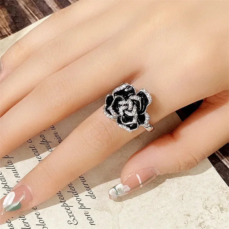 luckacco 2025 new black flower design ring women's anniversary gift, bridal bride with shiny zirconia elegant rhinestone accessories