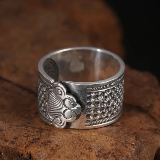 Luckacco Retro Auspicious Cloud Xiangyun Wide Ring Thimble Good Fortune Adjustable Ring Handmade Unisex Designer Jewelry Accessories Gift