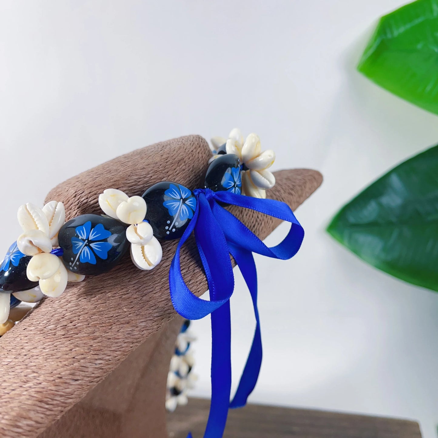 luckacco 2025 new desing acrylic kukui  necklace  customize pattern woman fashion jewelry for graduation wedding birthday luau party