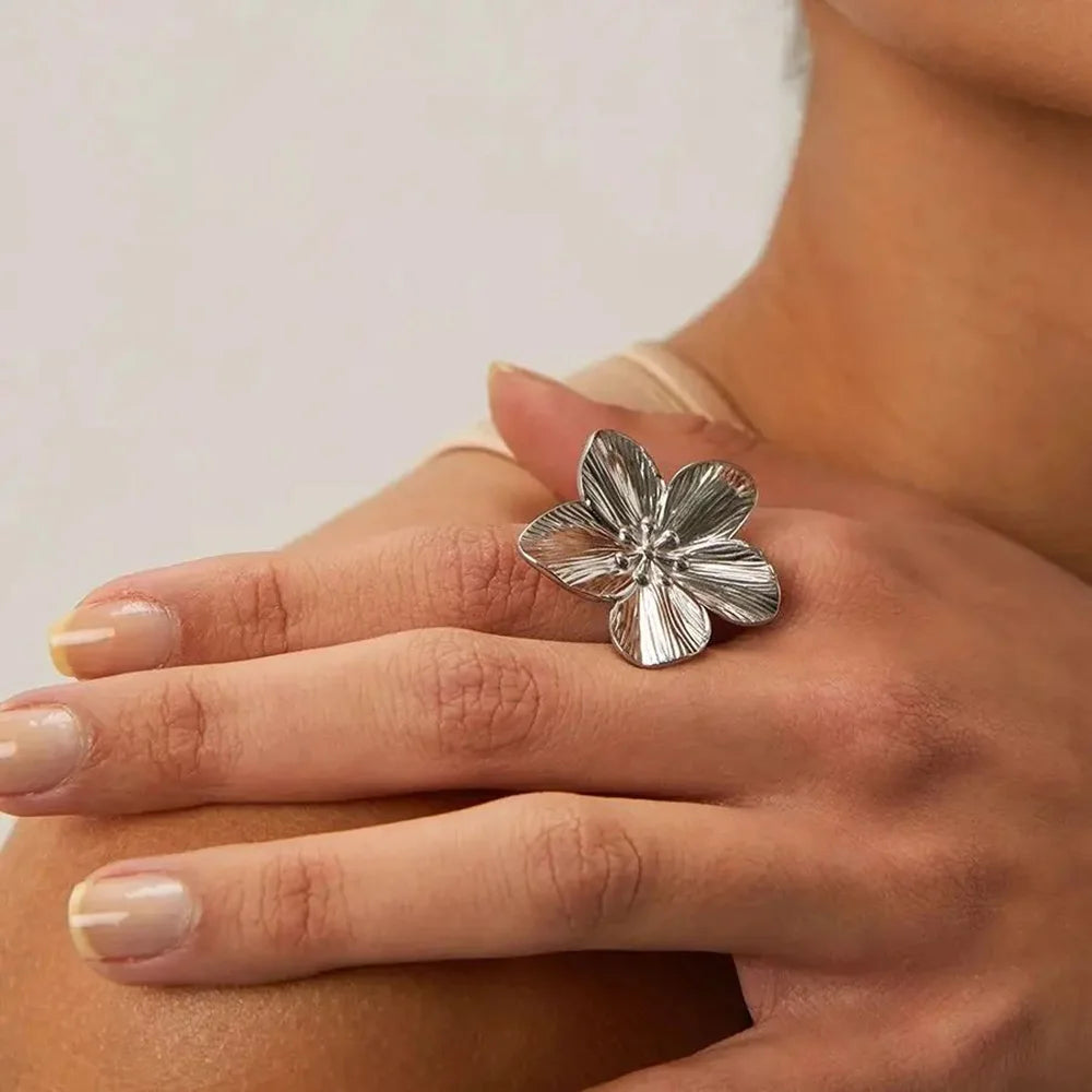 luckacco elegant stainless steel big bloom flower rings for women gold color sun starfish open ring finger jewelry wedding her gift punk