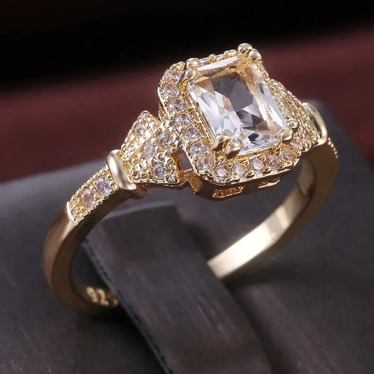 Luckacco New Retro Women Square Royal Princess Stylish Wedding Ladies Finger Ring  Pretty Gift Valentine's Surprise For Wife