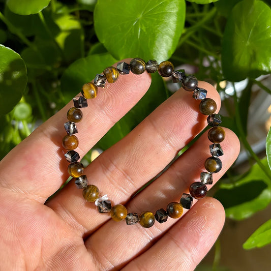 Luckacco Natural tiger eye stone and rhombus cut gray crystal handmade beaded bracelet for men and women homeopathic stress relief calmin