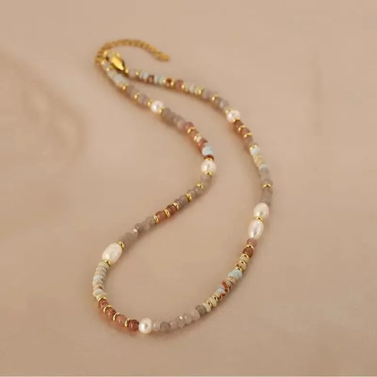 Luckacco Minar Retro Colorful Natural Stone Crystal Freshwater Pearl Strand Beaded Necklace for Women 14K Real Gold Plated Copper Chokers