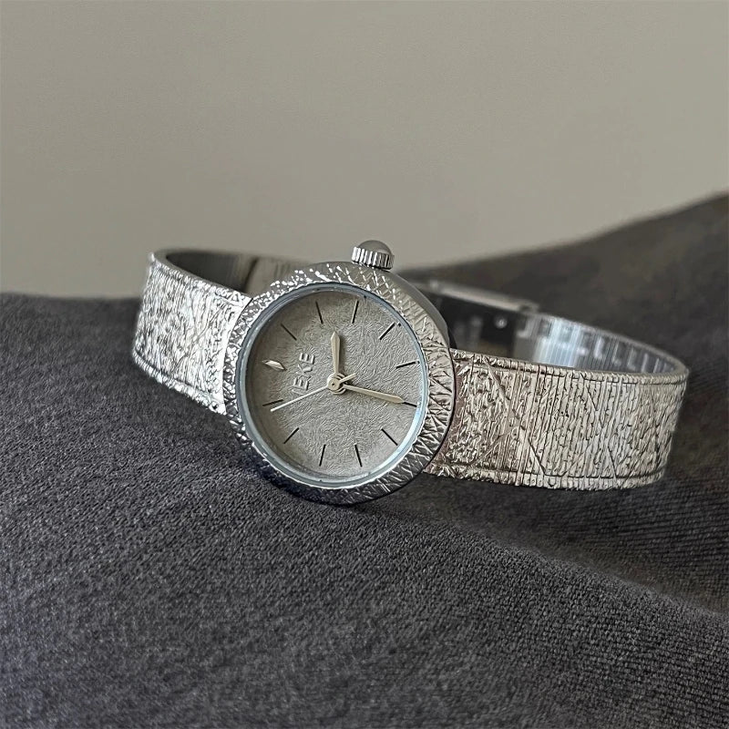 luckacco 2025 vintage woman quartz watch gold noble clock fashion bracelet steel belt elegant women watches luxury