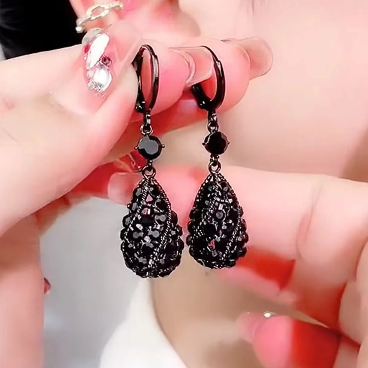 luckacco light luxury black crystal drop-shaped pendant earrings for women shiny rhinestone water drop earring party jewelry gift