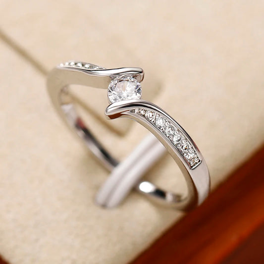 Luckacco daily picks Exquisite Cross Finger Rings with Round Cubic Zirconia Wedding Accessories for Women Simple and Elegant Female Jewelry
