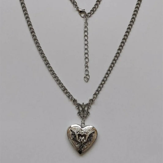 Luckacco Hip-hop Retro Silver Color Stainless Steel Bat Relief Stereo Heart Pendant Necklace for Women Men Fashion Rock Jewellery Gifts