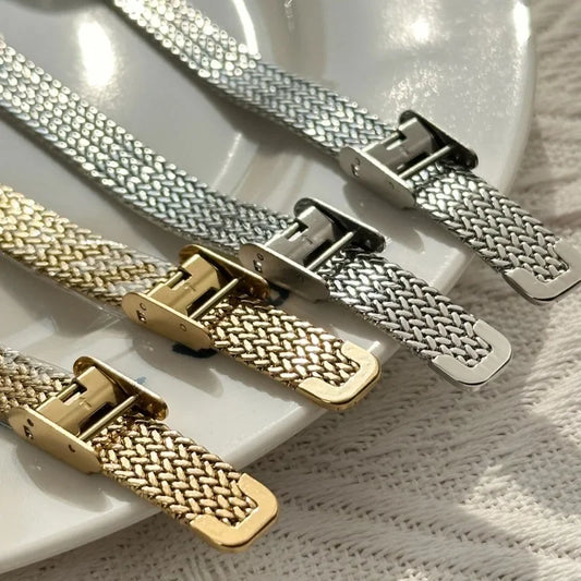 Luckacco New Brand Quartz Watch for Women Luxury Gift Oval Dial Rhinestone Watch Adjustable Stainless Steel Strap Wristwatches